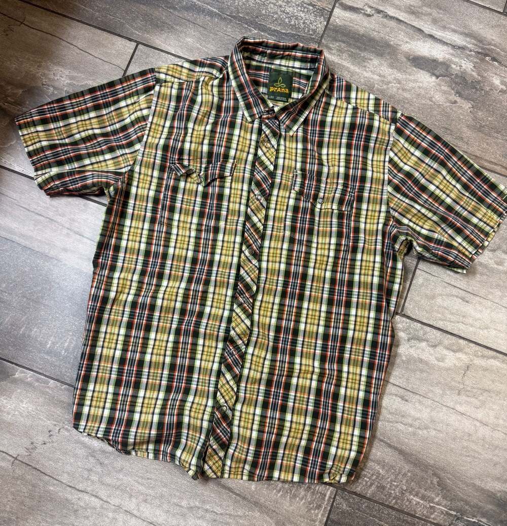 prAna Men's Short Sleeve Plaid Organic Cotton Snap Button-Up Shirt